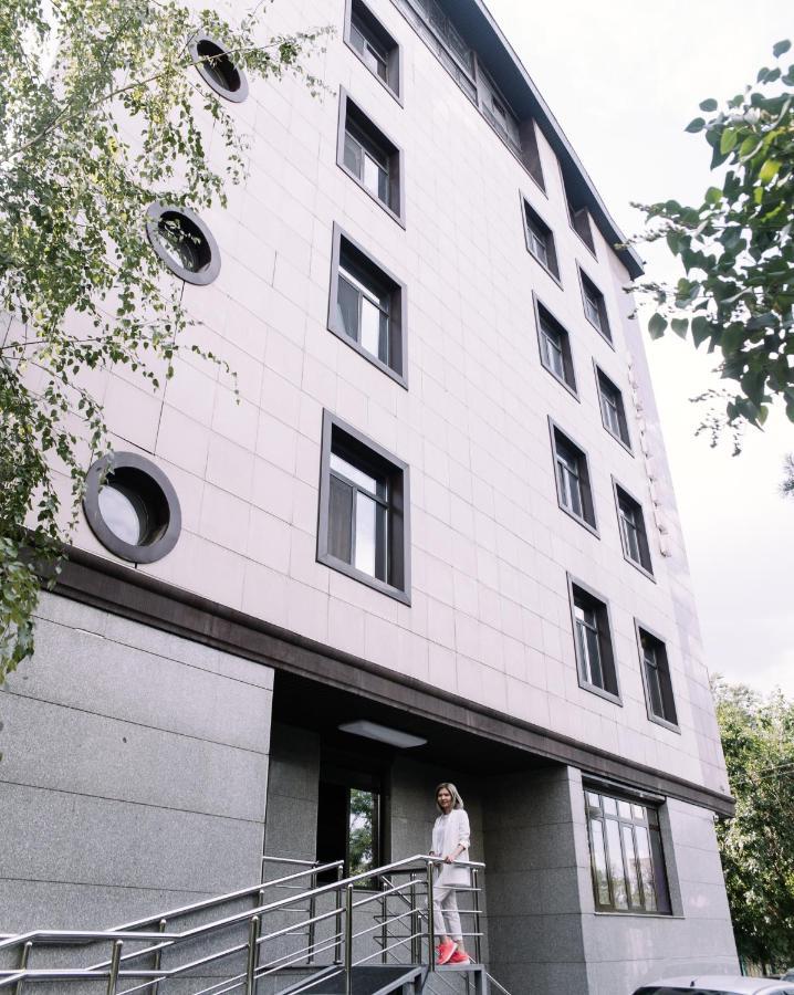 7 Days Hotel 알마티 외부 사진